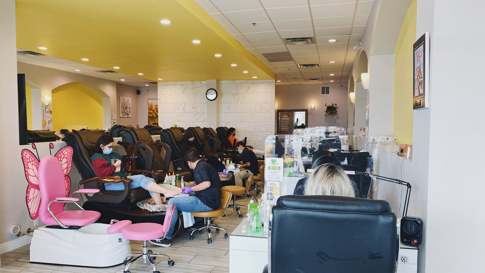 Skyline Nail & Spa - Colorado Springs logo